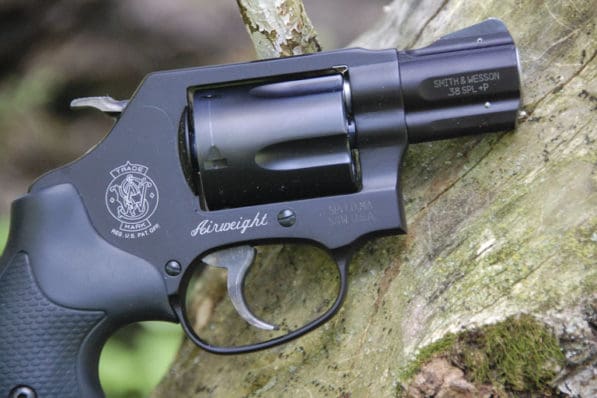 Gun Review: Smith & Wesson 360J Japanese Service Revolver - The Truth ...