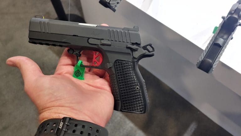 Shot Show Dan Wesson Dwx Compact 9mm Pistol The Truth About Guns 7755