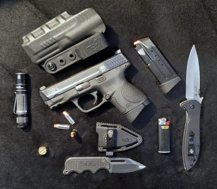 What I'm Carrying Now: An M&P9c and an Emerson Blade - The Truth About Guns