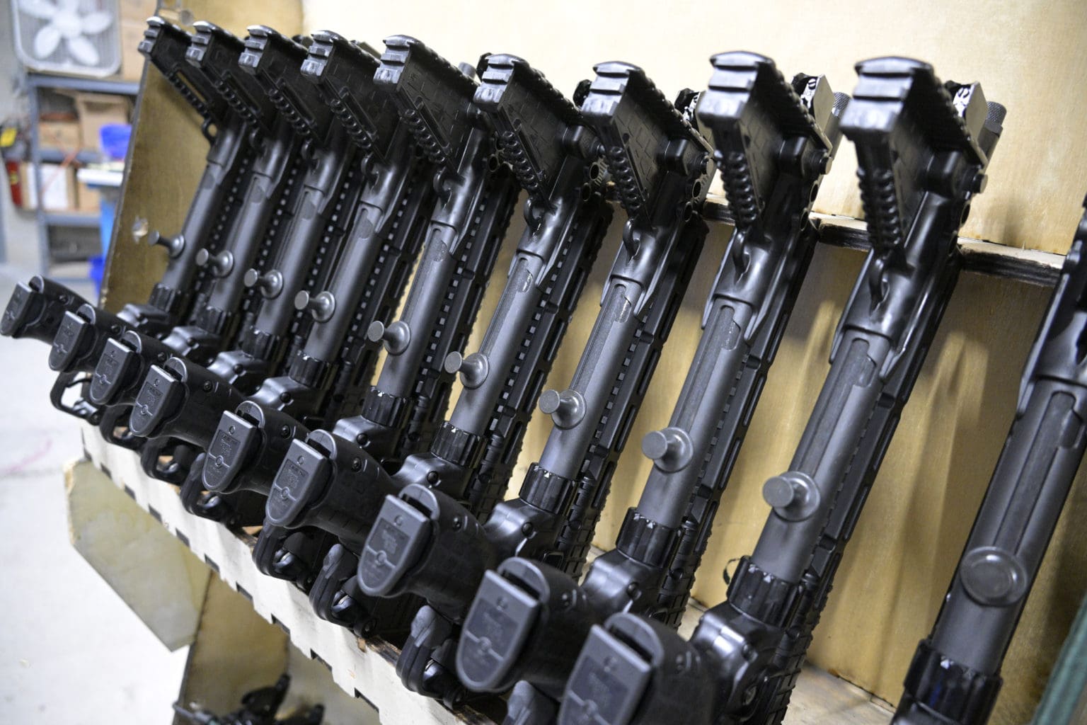 U.S. Gunmakers Sending Guns, Gear to Help Ukraine Kill Putin's Invaders ...