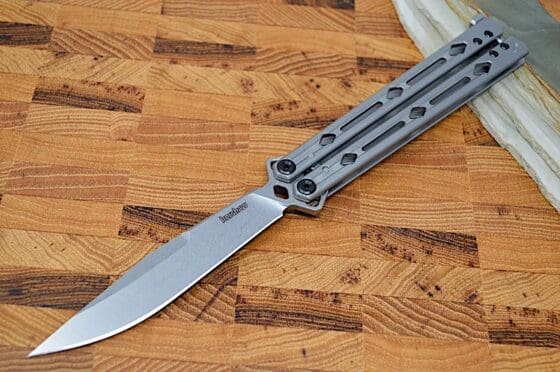 Hawaii Desperate to Overturn Butterfly Knife Ruling That Threatens Gun Control Laws